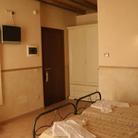 Il Rifugio Di Pan فندق مبيت وإفطار