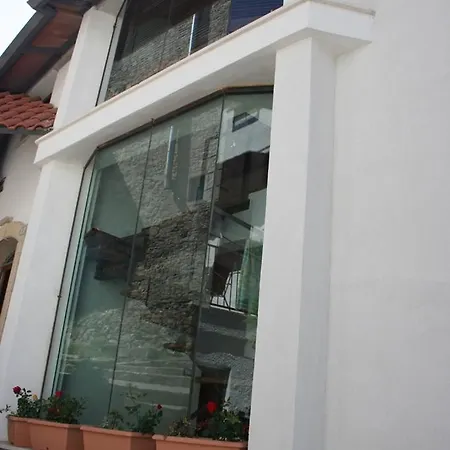 Il Rifugio Di Pan Bed & Breakfast *